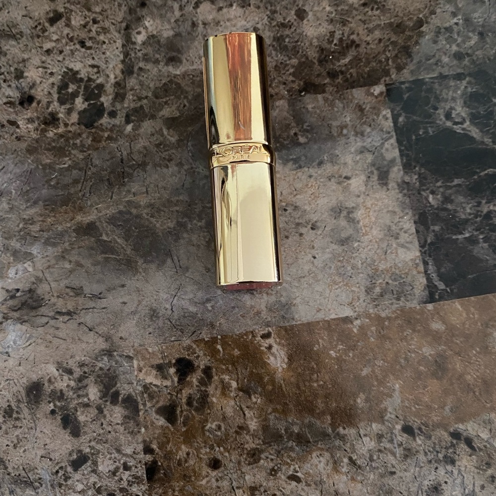 Loreal Paris Colour Riche Lipstick The Reds 187- Successful Red 0.13oz New